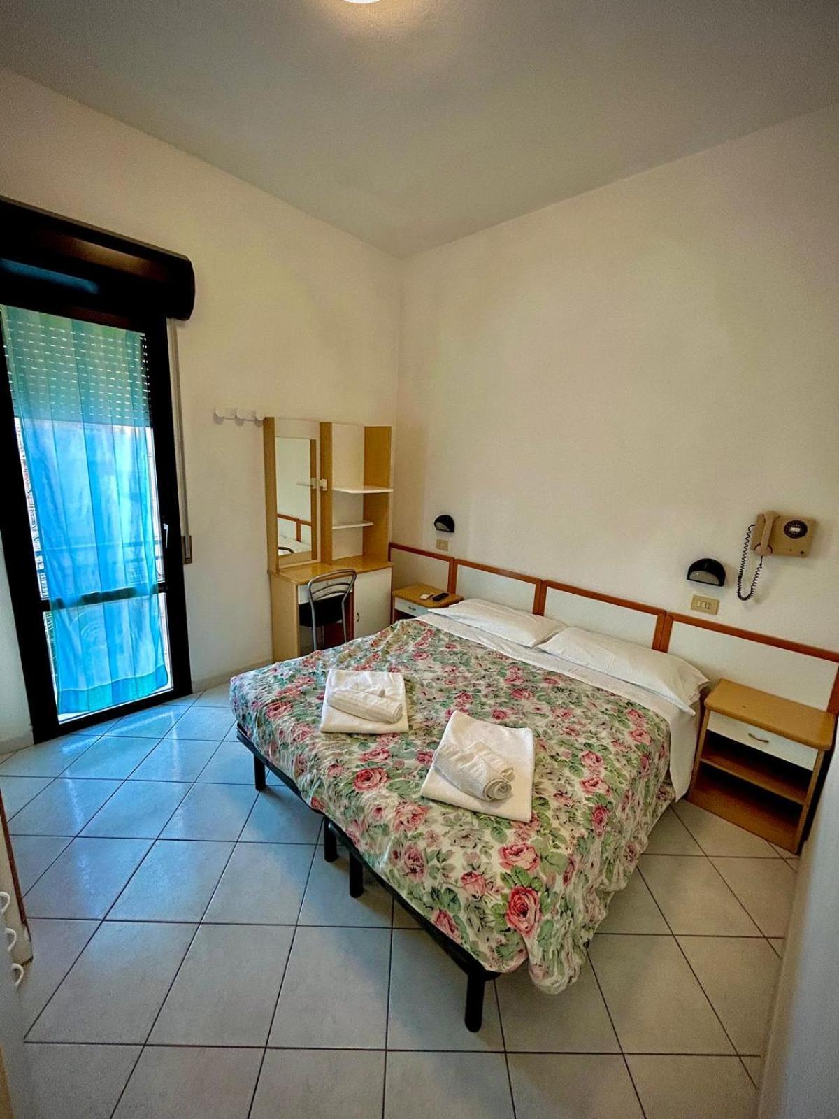 Hotel Sacramora Rimini Kültér fotó