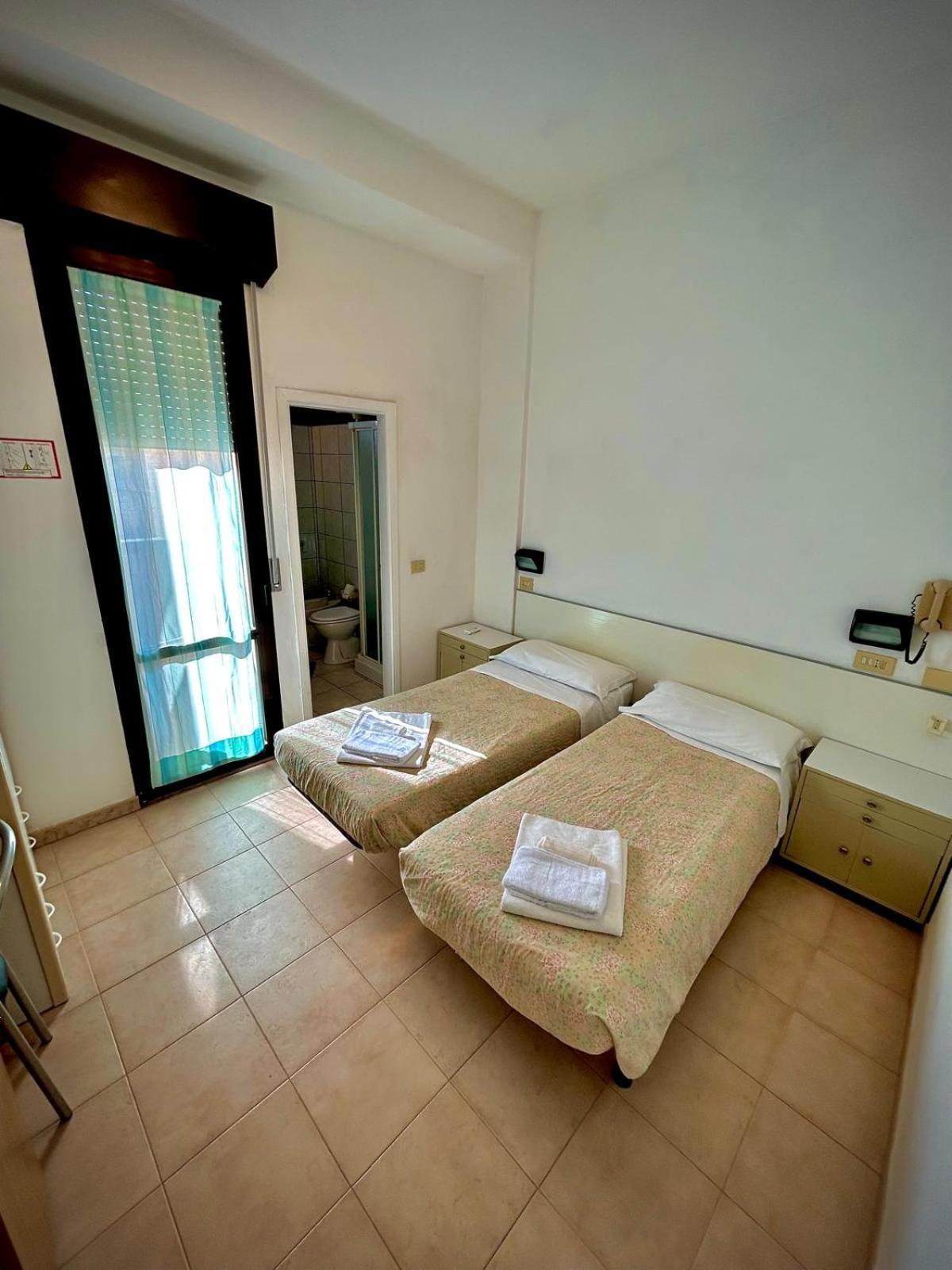 Hotel Sacramora Rimini Kültér fotó