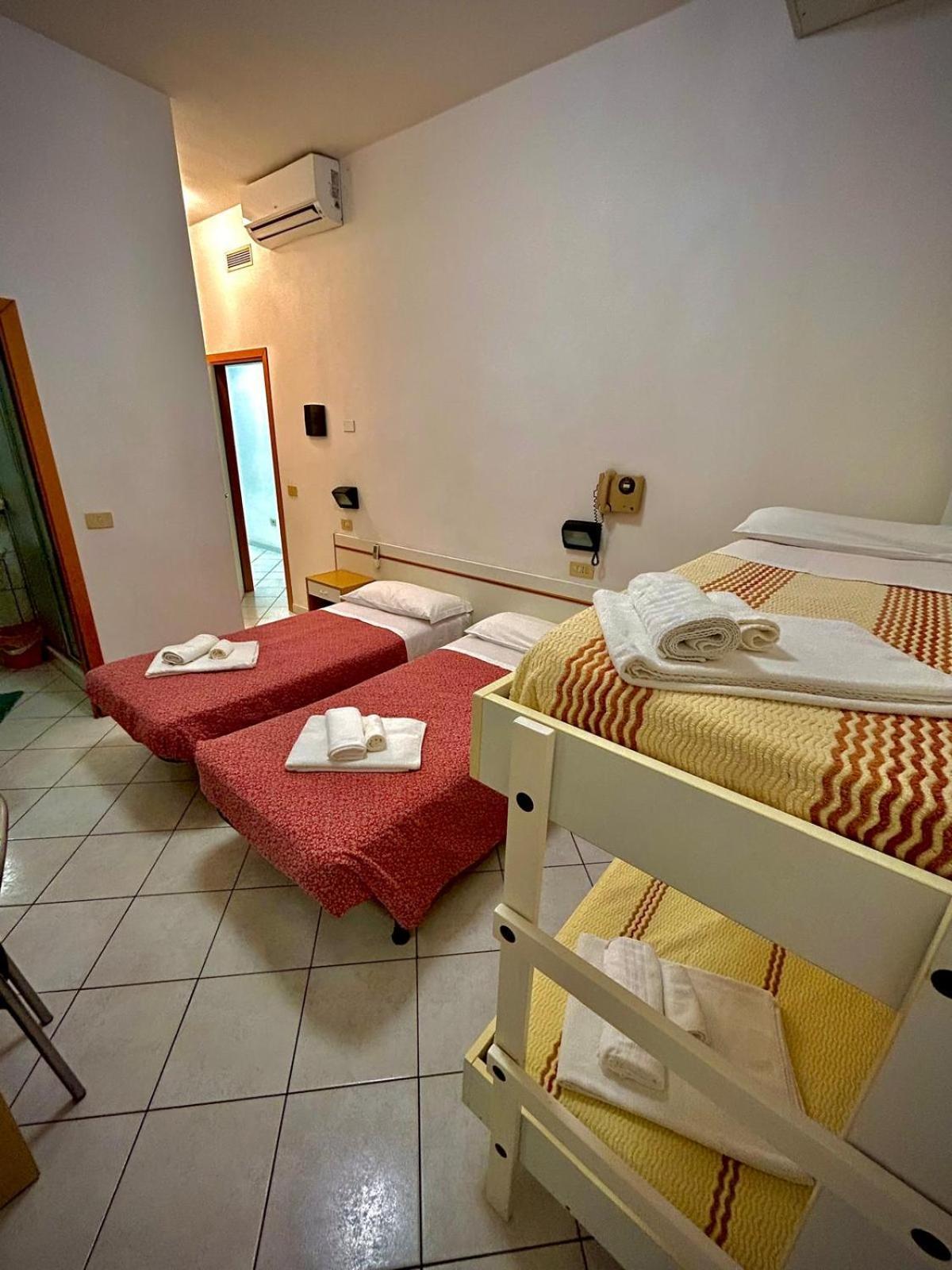 Hotel Sacramora Rimini Kültér fotó