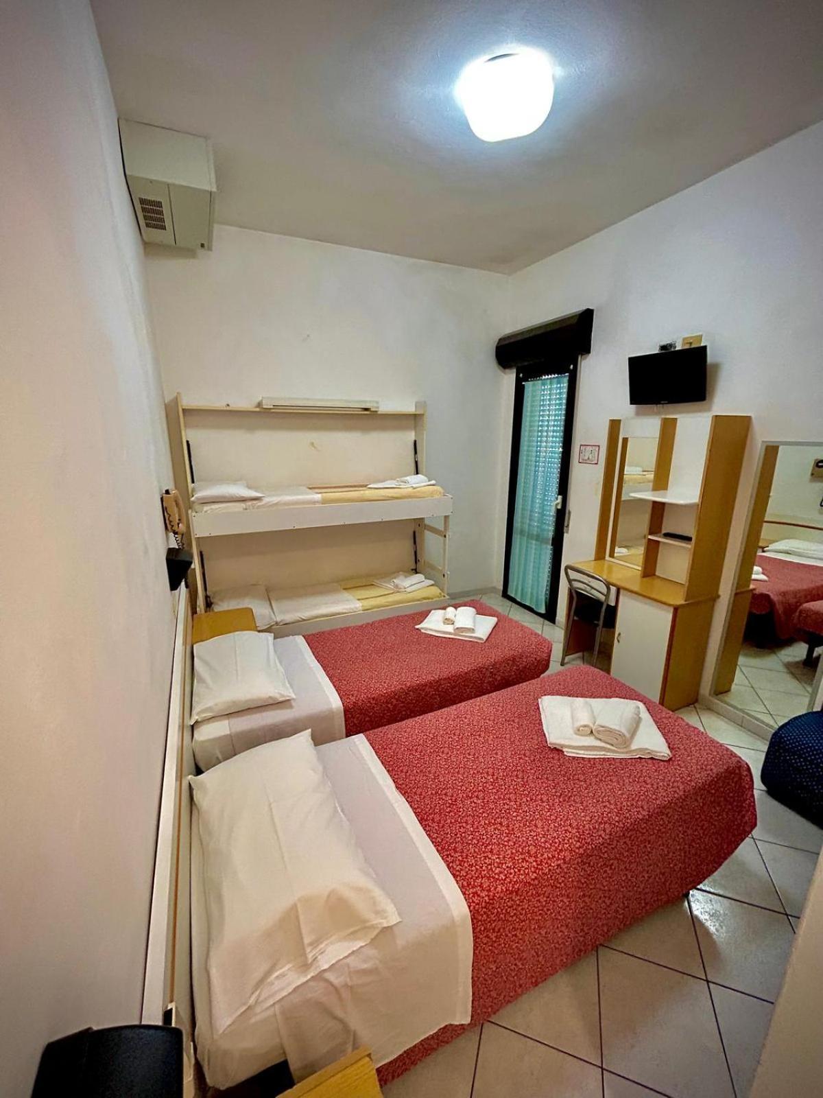 Hotel Sacramora Rimini Kültér fotó